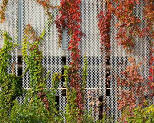 Queenston Plaza Border Crossing Complex