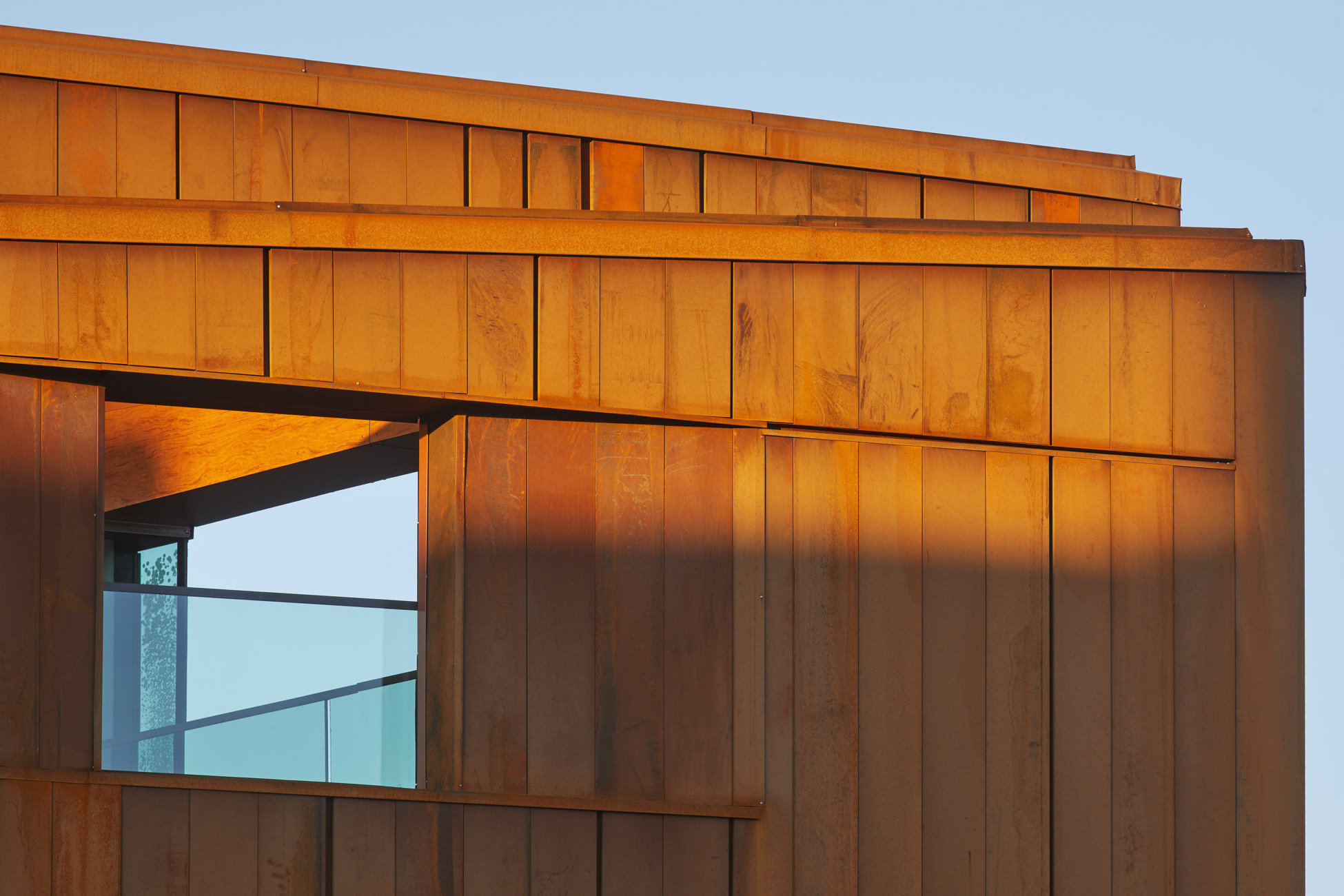 Place des Arts Sudbury Moriyama Teshima Architects Ontario Canada culture construction grand opening Belanger Salach